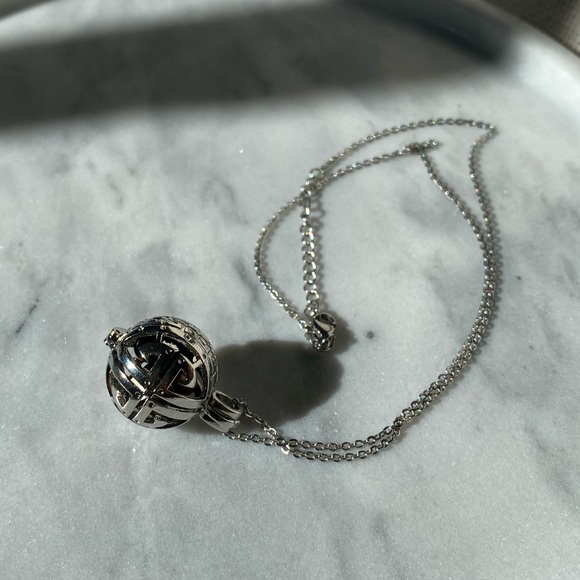 Medallion Necklace: Obsidian • Pyrite • Tigers Eye - Picture 5 of 8